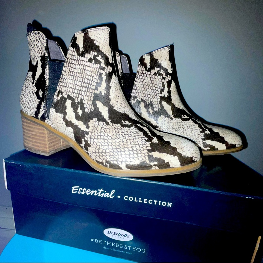 ♠️Dr. Scholl's Women's Snake Print Ankle Boots